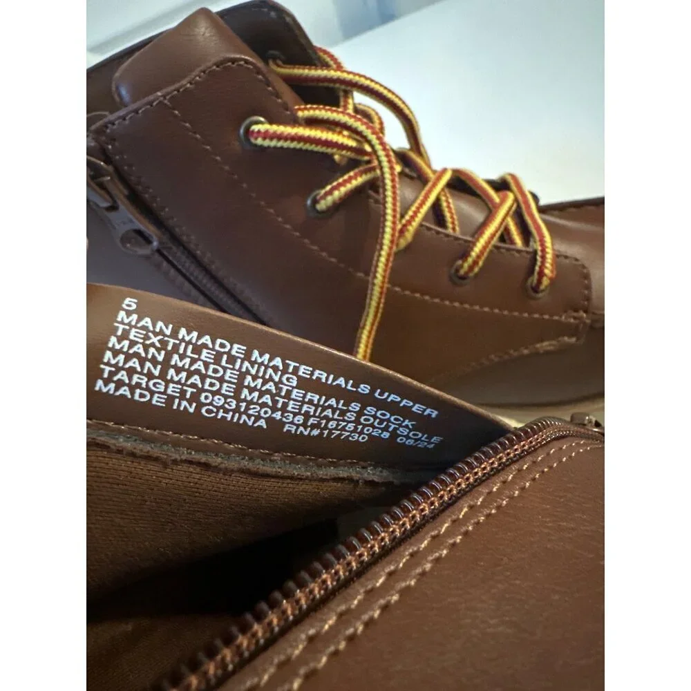 Cat &  Jack Boys Greyson Brown Boots size 5 NWT